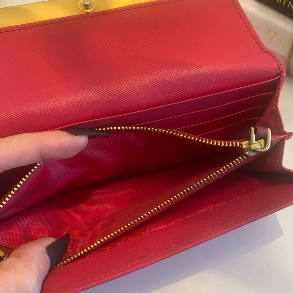 💯 AUTH. Prada pink jeweled saffiano leather wallet - Picture 2 of 14